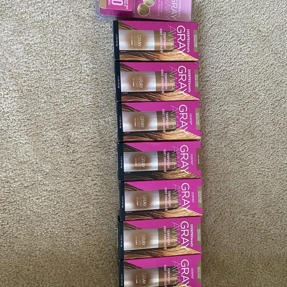 Temporary root concealer - Picture 2 of 3